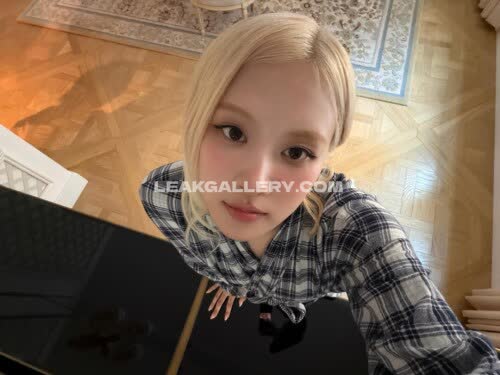Roses_are_rosie Exclusive Leaked Nude OnlyFans #12135129