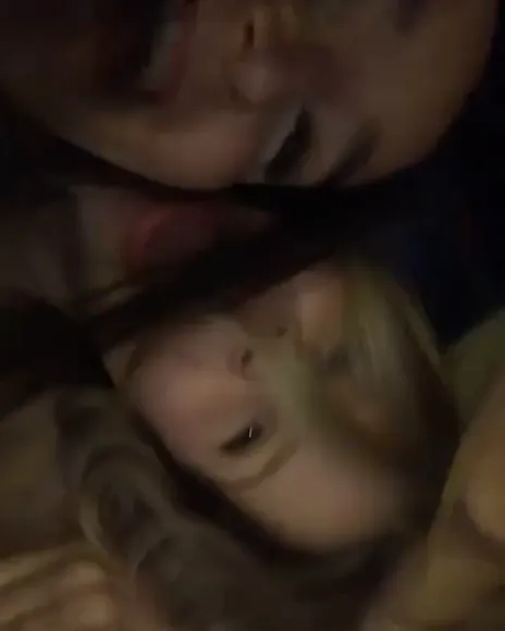 Rosescrtx Necklace And Feather Boa OnlyFans Video Leaked