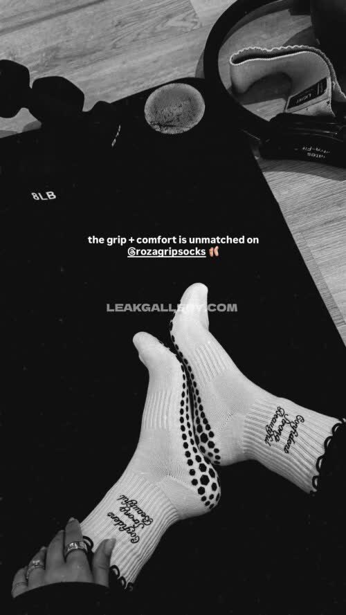 Rosewooxx Exclusive Leaked Nude OnlyFans #12330880