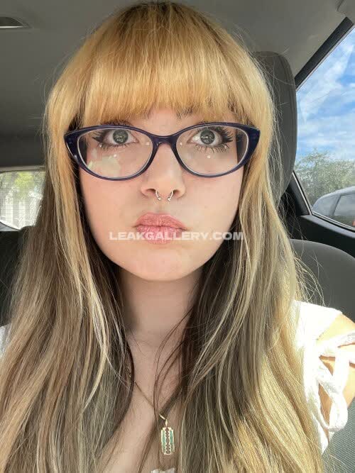 Rowsvee Exclusive Leaked Nude OnlyFans #15762568