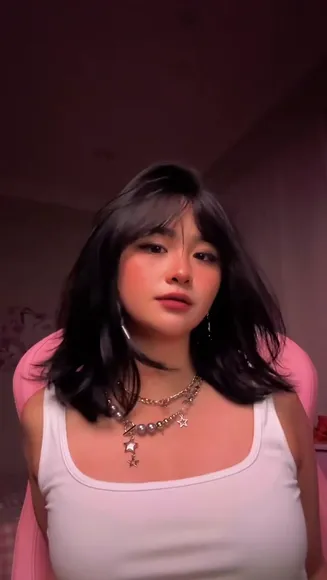 Rserco White Tank Top Tease OnlyFans Video Leaked