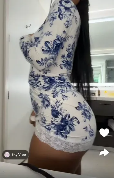 Rubi Rose Floral Bodysuit Ass Shake OnlyFans Video Leaked