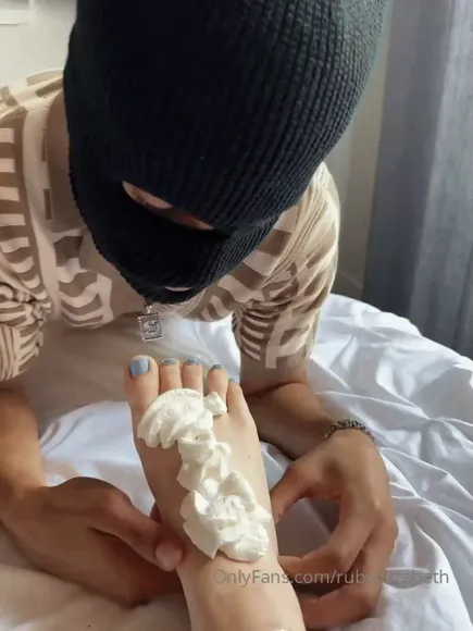 Ruby_elizabeth Whipped Cream Foot Tease OnlyFans Video Leaked