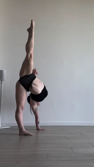 Ruby_elizabeth Bare Ass Twerking OnlyFans Video Leaked