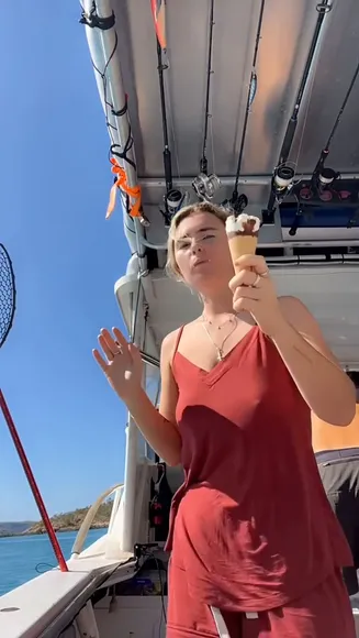 Rubyleecoffey Red Dress Ice Cream OnlyFans Video Leaked