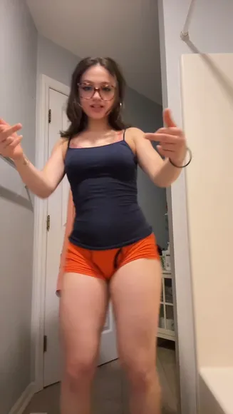 Rubyvstiktok Thighs In Orange Shorts OnlyFans Video Leaked