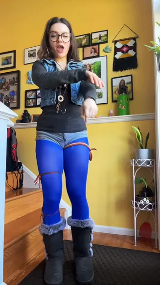 Rubyvstiktok Blue Tights Ass Tease OnlyFans Video Leaked