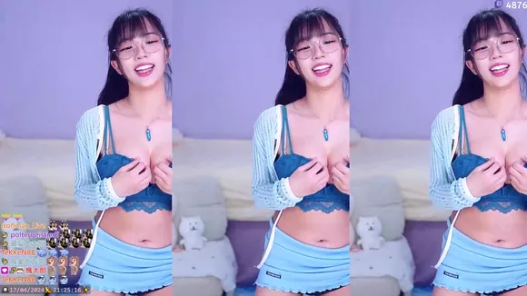 S201111 Lace Bra Tease OnlyFans Video Leaked