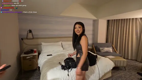 Sakurashymko Leather Shorts Bend OnlyFans Video Leaked