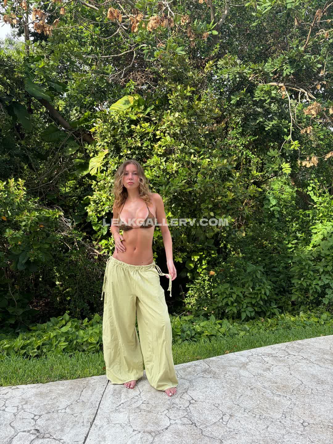 Samanthaschwartz Exclusive Leaked Nude OnlyFans #12516924