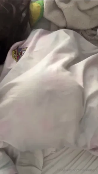 Sannatorr T-Shirt Covered Boobs OnlyFans Video Leaked