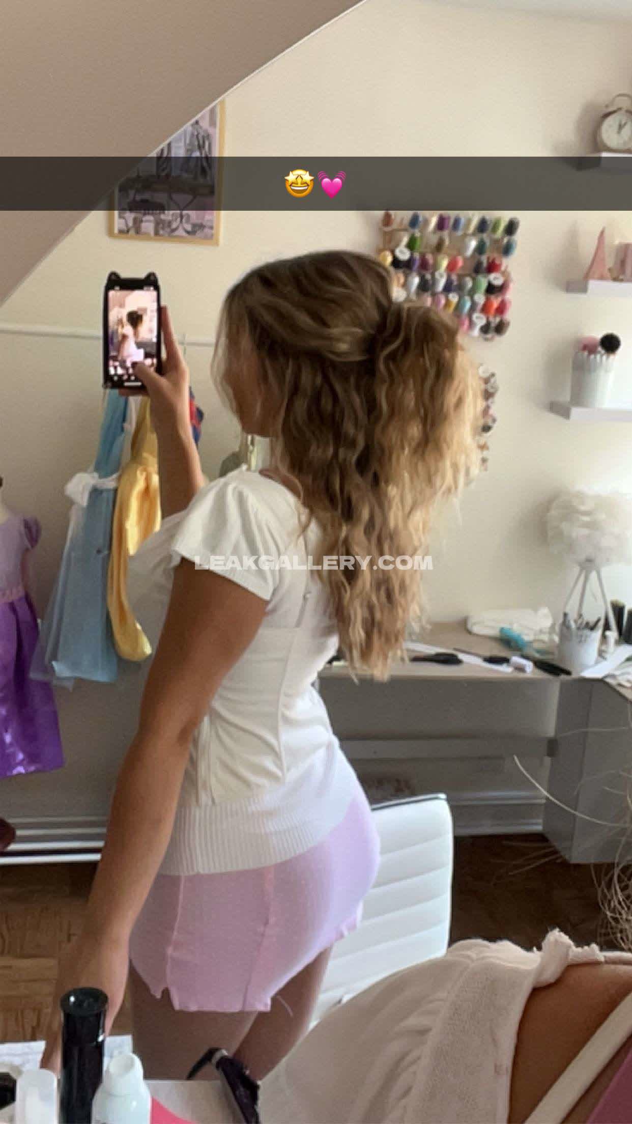 Sara.dobrik Exclusive Leaked Nude OnlyFans #12990098