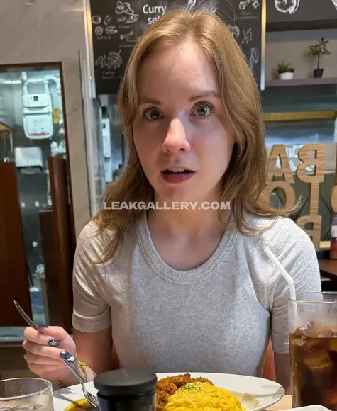 Sarahpodz Exclusive Leaked Nude OnlyFans #13396122