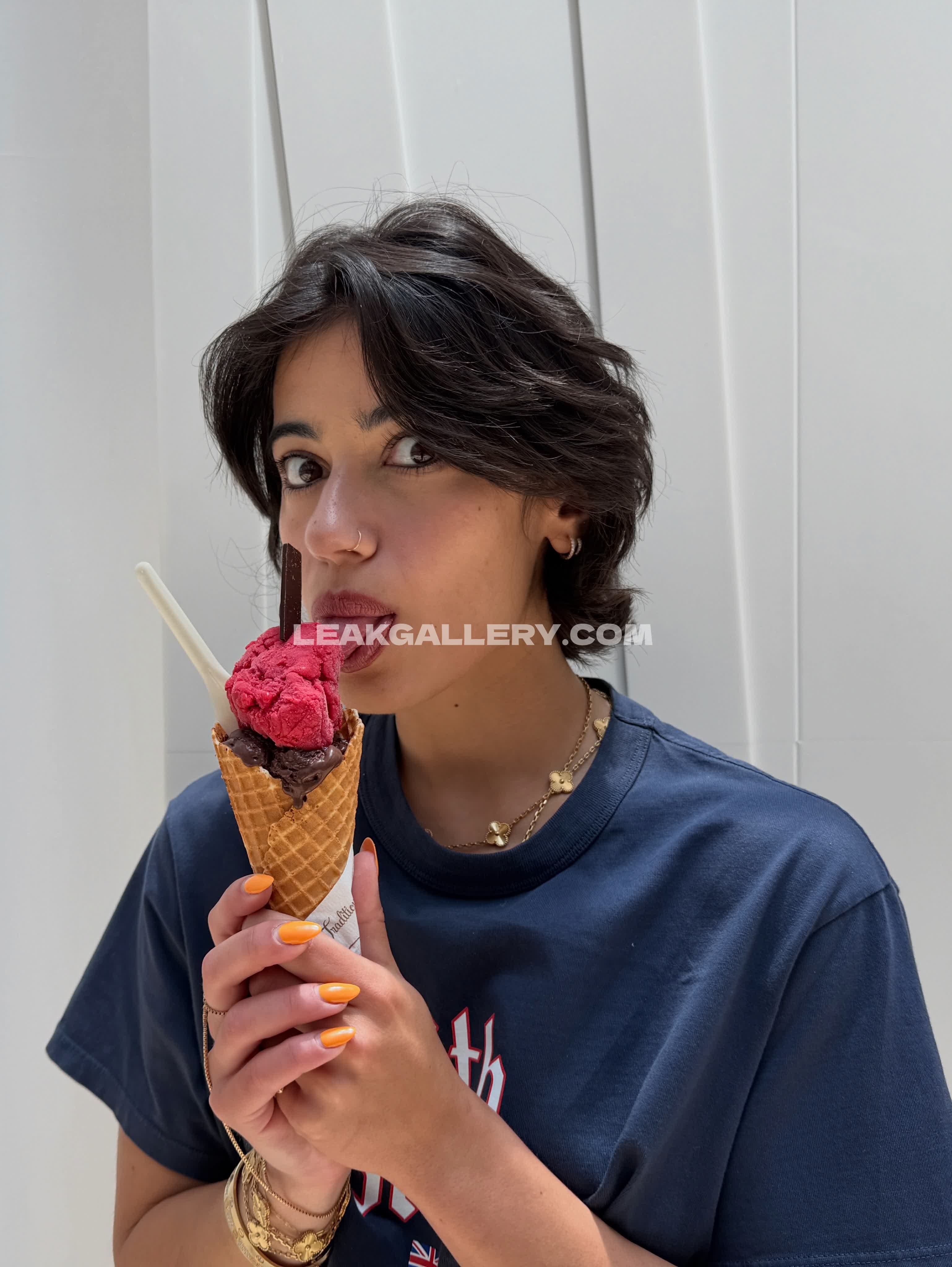 Sarasaffari__ Exclusive Leaked Nude OnlyFans #12873517