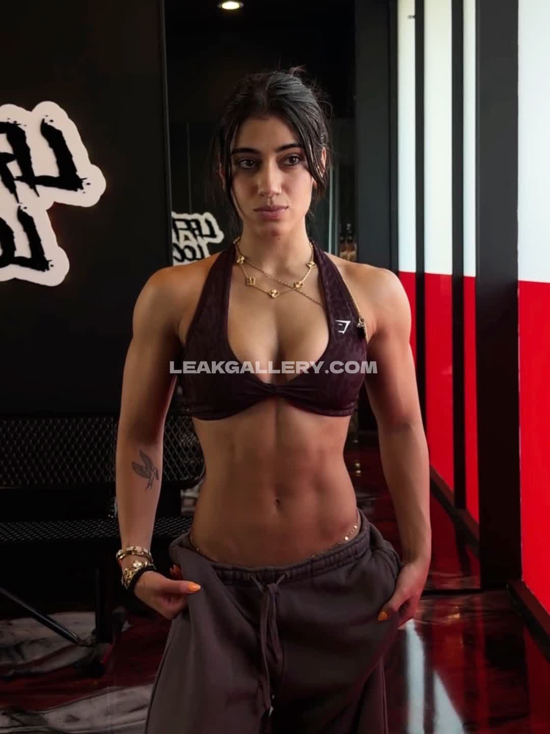 Sarasaffari__ Exclusive Leaked Nude OnlyFans #12583460