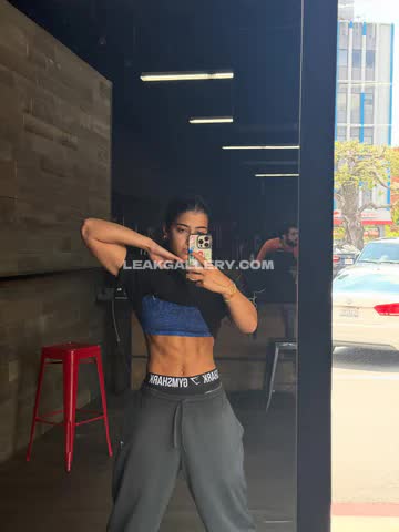 Sarasaffari__ Exclusive Leaked Nude OnlyFans #14511907