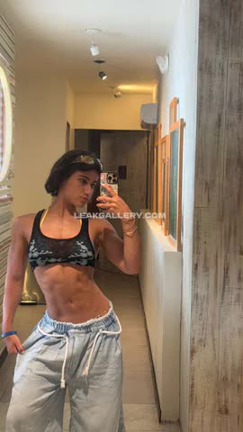 Sarasaffari__ Exclusive Leaked Nude OnlyFans #14512687