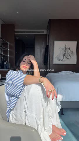Sarasaffari__ Exclusive Leaked Nude OnlyFans #14752840