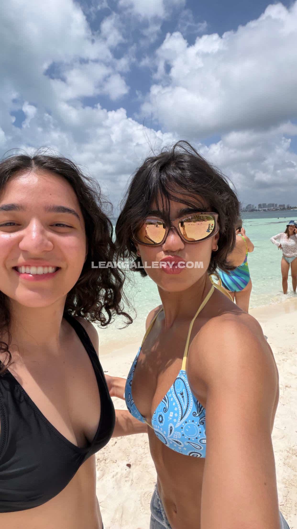 Sarasaffari__ Exclusive Leaked Nude OnlyFans #12873507