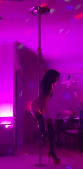 Saucysphinx Pole Dance Thong Flex OnlyFans Video Leaked