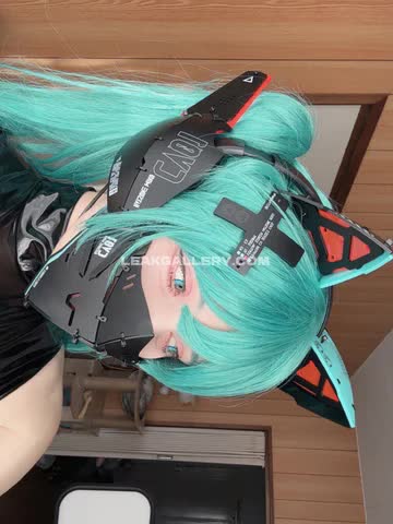 Saya_scarlet Cat Ear Headset Tease OnlyFans Photo Leaked