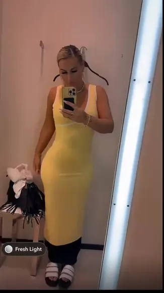 Sbby_astride Yellow Dress Mirror Selfie OnlyFans Video Leaked
