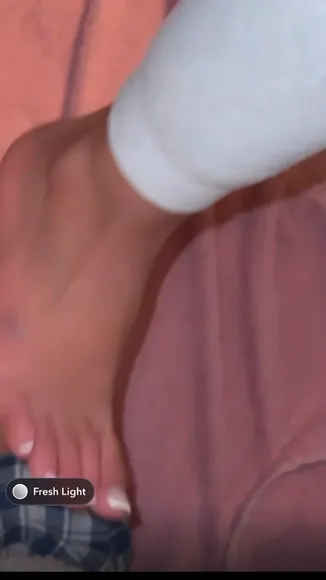 Sbby_astride Toes With White Polish OnlyFans Video Leaked