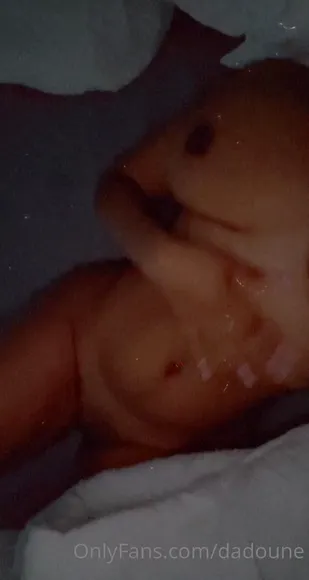 Scalixtor Topless With Puppy OnlyFans Video Leaked