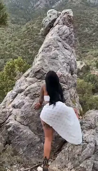 Seebrittanya White Wrap Skirt Tease OnlyFans Video Leaked