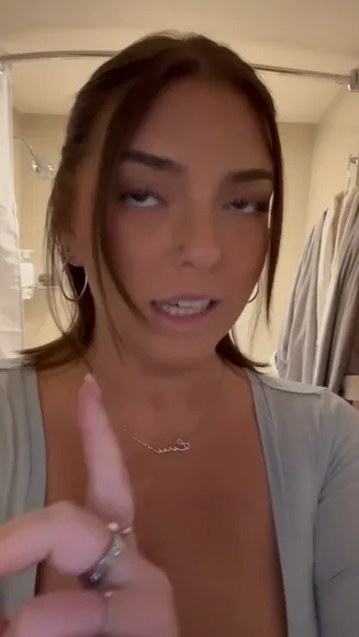 Seerahb2 Tight Crop Top Tease OnlyFans Video Leaked
