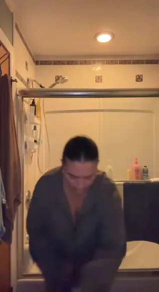 Seerahb2 Naked Boobs Display OnlyFans Video Leaked