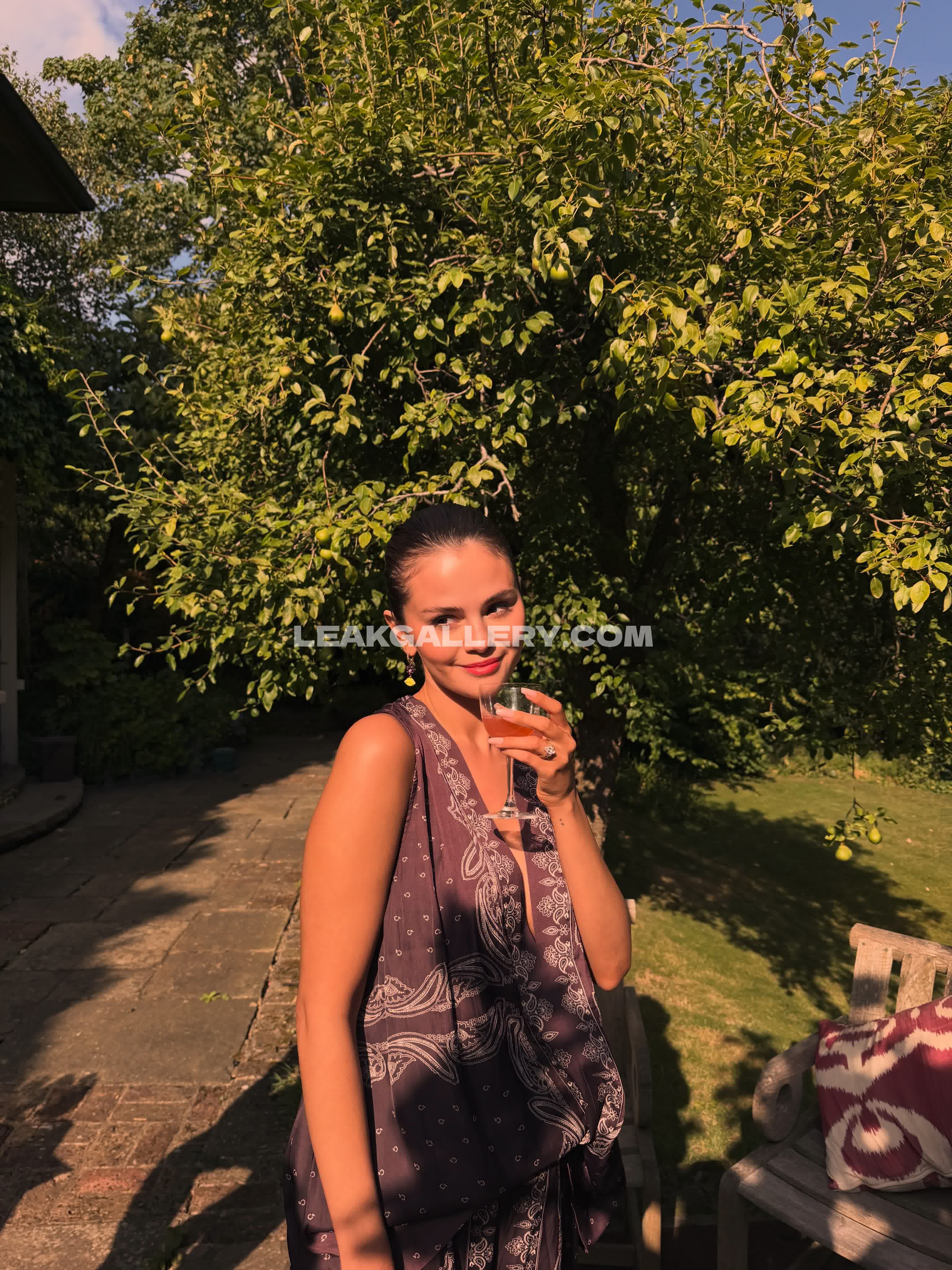 Selenagomez Exclusive Leaked Nude OnlyFans #13168374