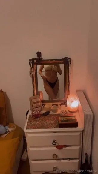 Sexy_petite_asian_girl Mirror Selfie In Thong OnlyFans Video Leaked