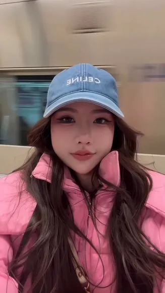 Sexyangle_lookwa Pink Puffer Jacket OnlyFans Video Leaked