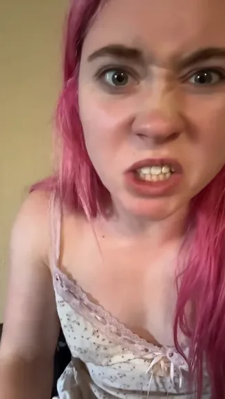 Sh3bulk Lace Cami Tease OnlyFans Video Leaked