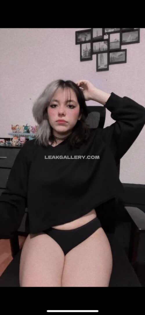 Shadowkyuu Exclusive Leaked Nude OnlyFans #12341115