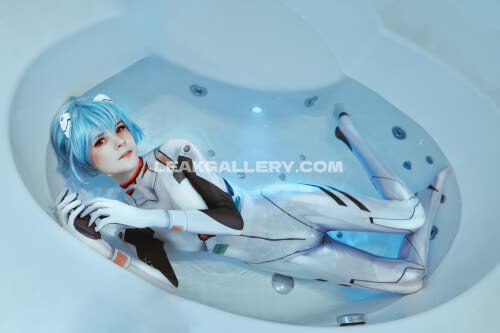 Shaeunderscore Bodysuit In Bathtub OnlyFans Photo Leaked