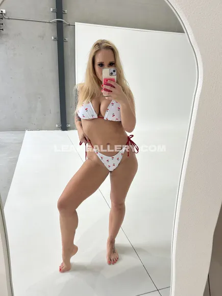 shazzamckenzie