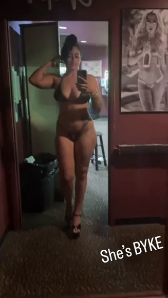 Shegocrazyyy Bikini Mirror Selfie Pose OnlyFans Video Leaked