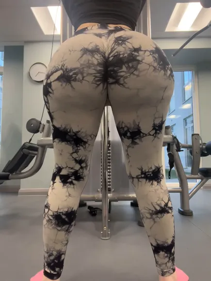 Shelsonlyfans Tight Leggings Ass Flex OnlyFans Video Leaked