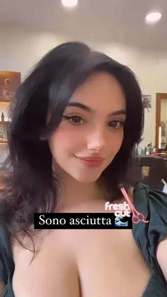 Shiftymine Low-Cut Top Tease OnlyFans Video Leaked