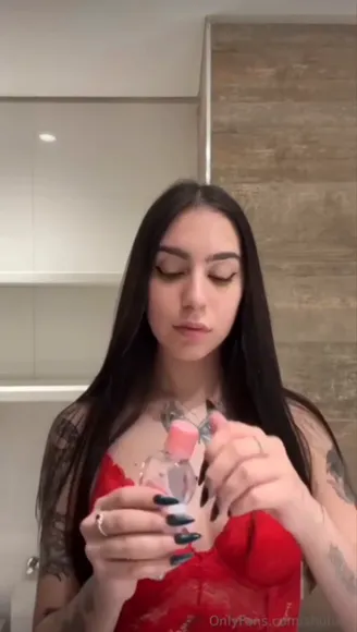 Shulia Red Lace Bra Tease OnlyFans Video Leaked
