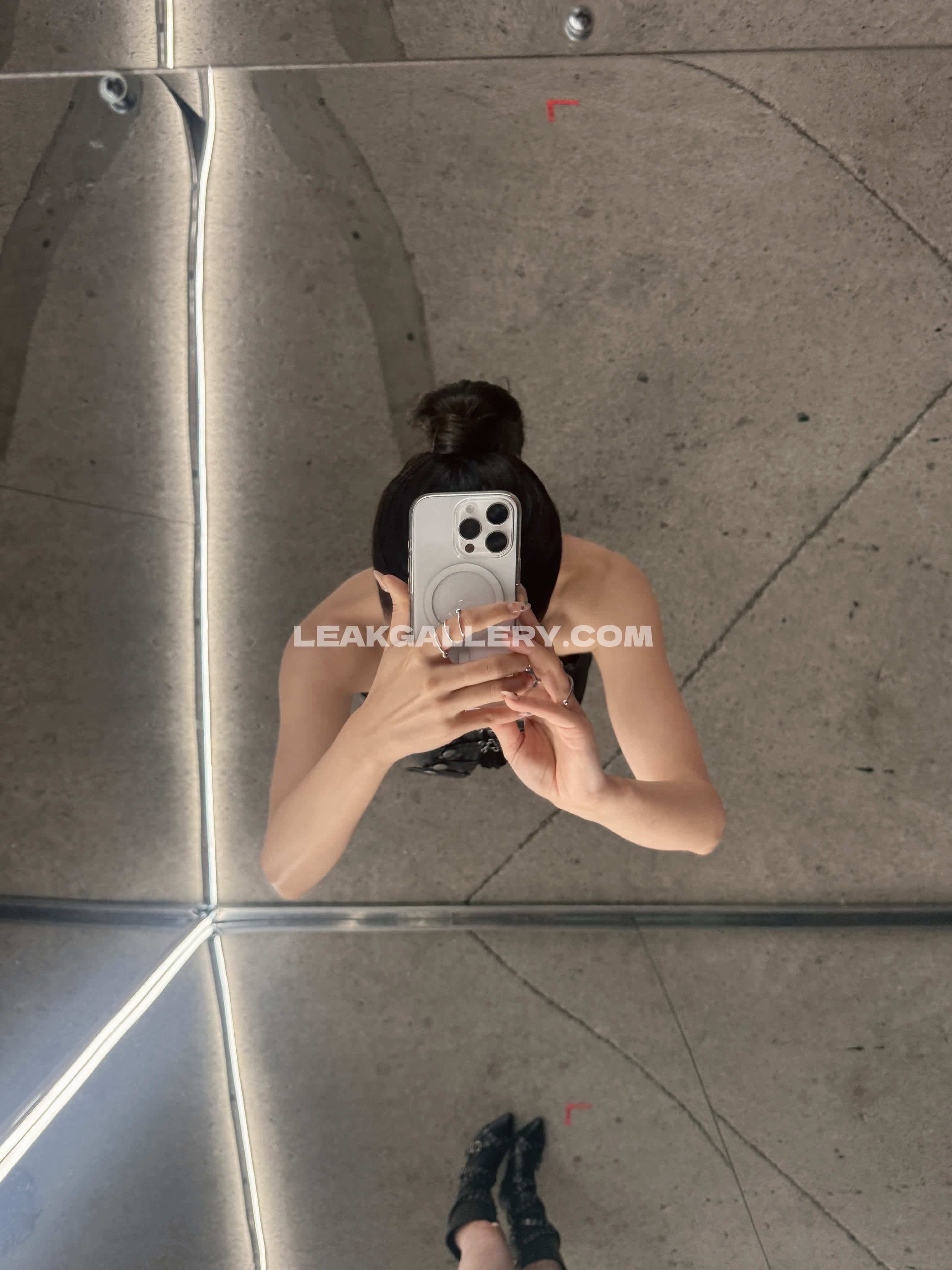 Silver_rain.__ Exclusieve gelekte naaktcontent van OnlyFans #12908772