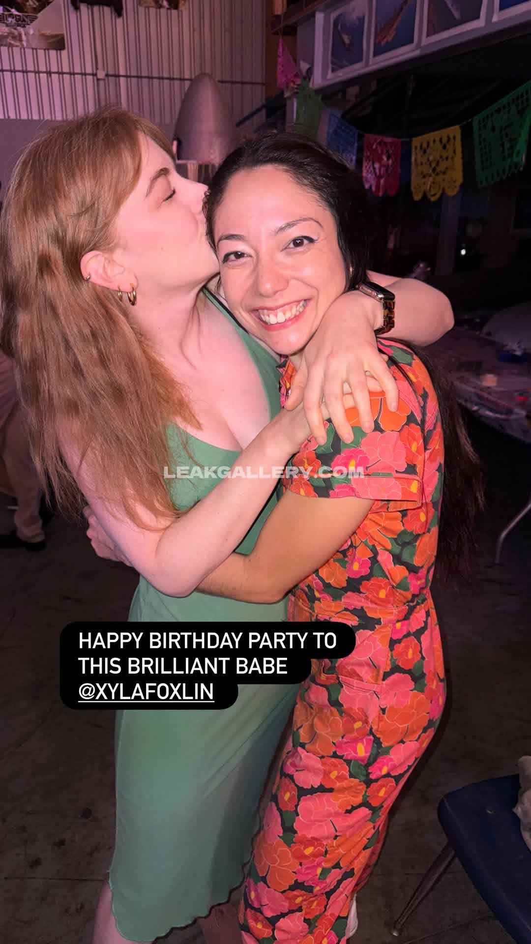 Simone_giertz Exklusiv geleakte Nacktbilder von OnlyFans #12787959