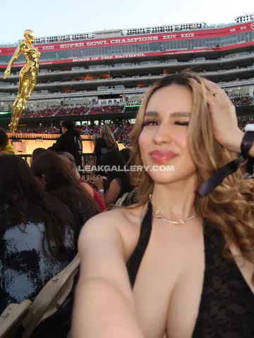 Simplyneida / Simplyneidaa Exclusive Leaked Nude OnlyFans #14518164
