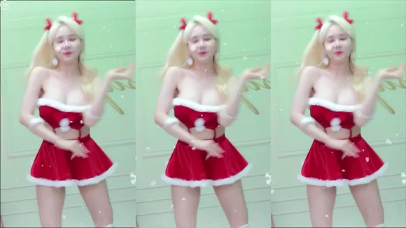 Siyeon_4.9 Red Santa Outfit Twerk OnlyFans Video Leaked