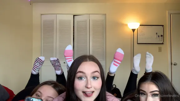 Sizeelevens Sock Feet Play Tease OnlyFans Video Leaked