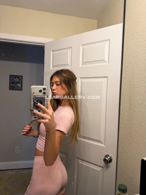 Skyskysoflyy Exclusive Leaked Nude OnlyFans #14718385