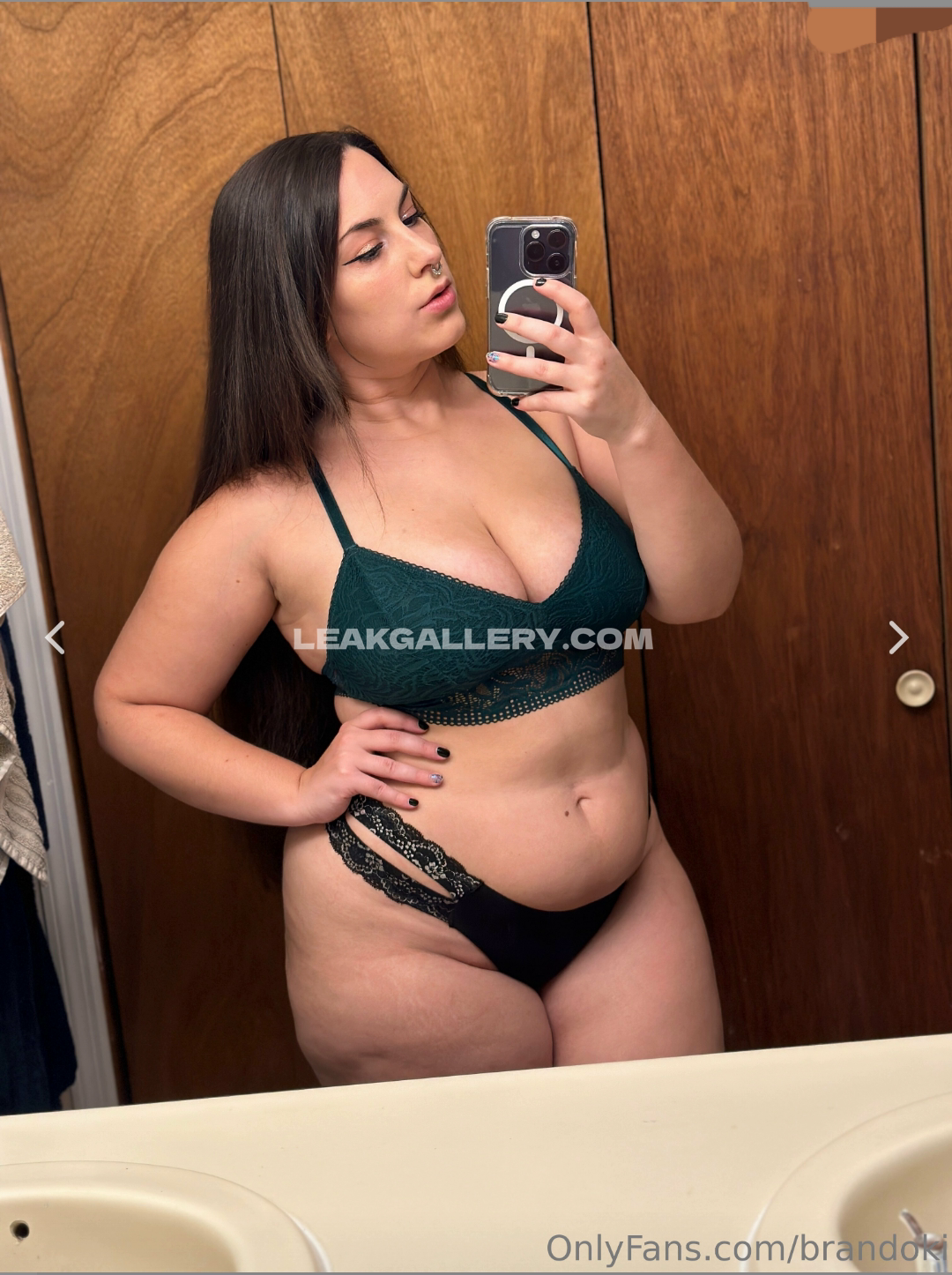 Slaywithbrandy Exclusieve gelekte naaktcontent van OnlyFans #13028353