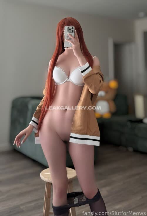Slutformeows Thong Under Open Jacket OnlyFans Photo Leaked